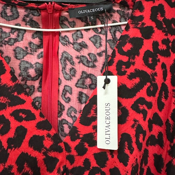 Brand New Red Leopard Top Size Small - Picture 4 of 4